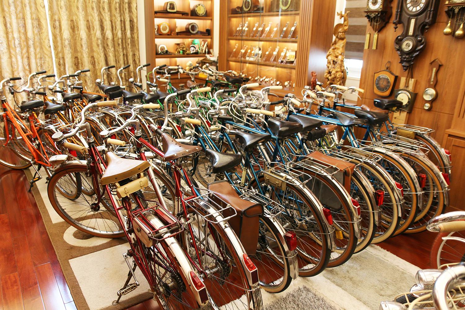 Kỷ lục gia sở hữu nhiều xe đạp Peogeot cổ nhất thế giới
